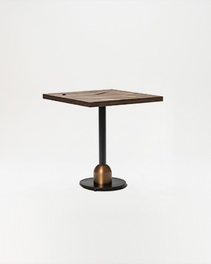 True to its name, the Bold Table stands out with confidence.KALIN TABLO