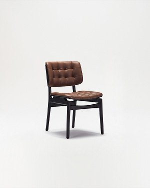 The Espana Chair carries the modern spirit of the Locanda-inspired collection.ESPANA KOLTUK