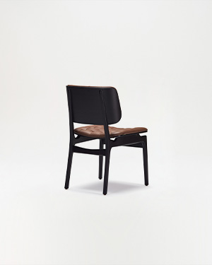 The Espana Chair carries the modern spirit of the Locanda-inspired collection.ESPANA KOLTUK