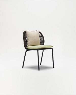 The allure of metal and hand-made rope, creating a chair that embodies tranquility.MORI SANDALYE
