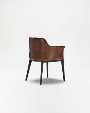 Tero Chair reflects the modern touch of the collection inspired by Locanda.TERO KOLTUK